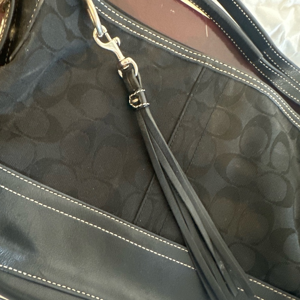 Coach Black Shoulder Bag with Structured Design and Silver Hardware - Picture 6 of 16